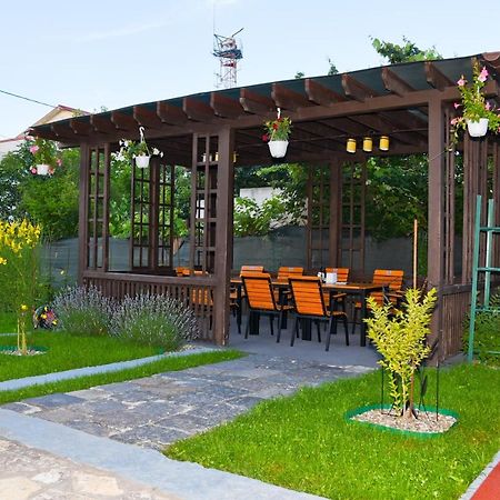 Delta Est Hotel & Restaurant Sulina Exteriör bild