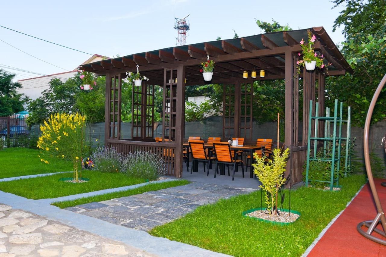 Delta Est Hotel & Restaurant Sulina Exteriör bild